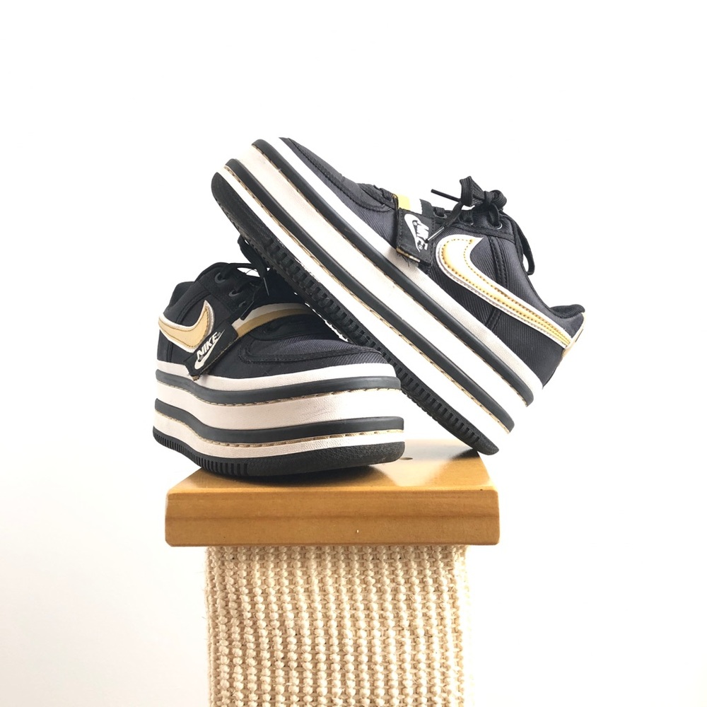 NIKE Vandal 2K Platform Sneaker